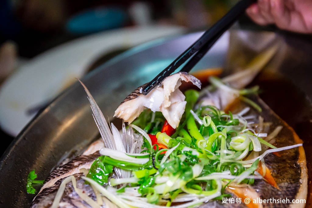 食味亭鞦韆餐廳．桃園大溪合菜餐廳推薦（客家菜懷舊復古氛圍，梅干扣肉必點） @愛伯特