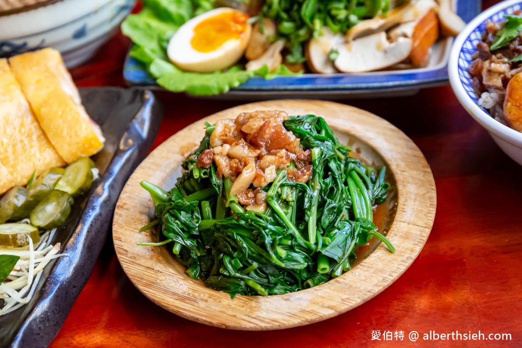 辛梅阿嫲的味道．桃園平鎮客家美食推薦（網評超高分，香嫩文昌雞、浮誇蝦滷飯必點） @愛伯特