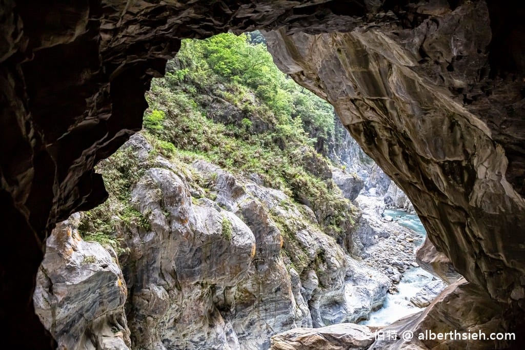 太魯閣九曲洞隧道步道.花蓮秀林景點(大自然鬼斧神工景觀壯麗懸崖峭壁,河川峽谷最精華路段) - 第22張圖 太魯閣九曲洞隧道步道.花蓮秀林景點(大自然鬼斧神工景觀壯麗懸崖峭壁,河川峽谷最精華路段)