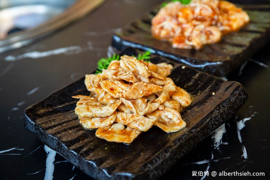 一修尼和牛炭火燒肉|桃園燒肉推薦,堅持精修肉,食材佳還有免費雞湯可以喝,好停車 - 第14張圖 一修尼和牛炭火燒肉|桃園燒肉推薦,堅持精修肉,食材佳還有免費雞湯可以喝,好停車