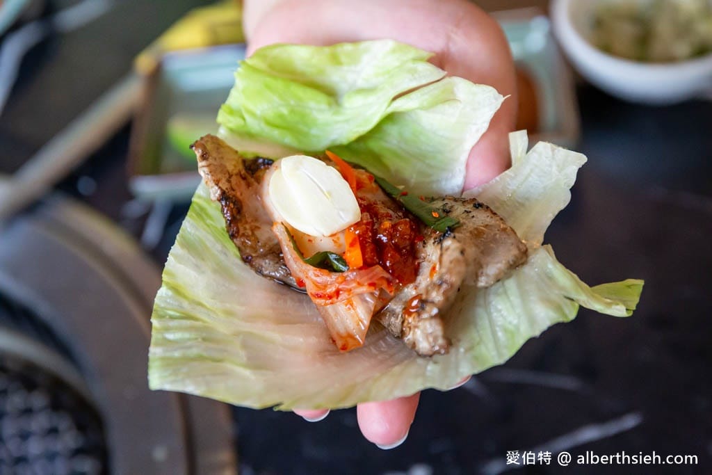 一修尼和牛炭火燒肉|桃園燒肉推薦,堅持精修肉,食材佳還有免費雞湯可以喝,好停車 - 第33張圖 一修尼和牛炭火燒肉|桃園燒肉推薦,堅持精修肉,食材佳還有免費雞湯可以喝,好停車