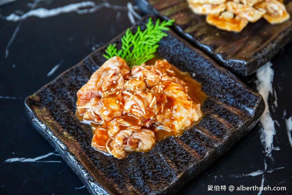 一修尼和牛炭火燒肉|桃園燒肉推薦,堅持精修肉,食材佳還有免費雞湯可以喝,好停車 - 第13張圖 一修尼和牛炭火燒肉|桃園燒肉推薦,堅持精修肉,食材佳還有免費雞湯可以喝,好停車