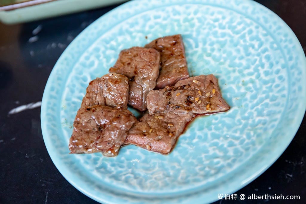 一修尼和牛炭火燒肉|桃園燒肉推薦,堅持精修肉,食材佳還有免費雞湯可以喝,好停車 - 第12張圖 一修尼和牛炭火燒肉|桃園燒肉推薦,堅持精修肉,食材佳還有免費雞湯可以喝,好停車