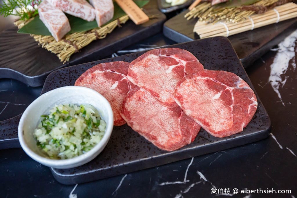 一修尼和牛炭火燒肉|桃園燒肉推薦,堅持精修肉,食材佳還有免費雞湯可以喝,好停車 - 第26張圖 一修尼和牛炭火燒肉|桃園燒肉推薦,堅持精修肉,食材佳還有免費雞湯可以喝,好停車