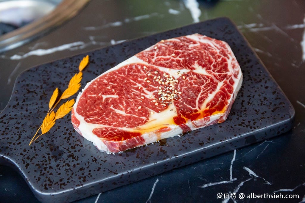 一修尼和牛炭火燒肉|桃園燒肉推薦,堅持精修肉,食材佳還有免費雞湯可以喝,好停車 - 第42張圖 一修尼和牛炭火燒肉|桃園燒肉推薦,堅持精修肉,食材佳還有免費雞湯可以喝,好停車