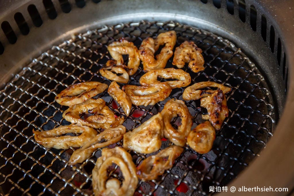 一修尼和牛炭火燒肉|桃園燒肉推薦,堅持精修肉,食材佳還有免費雞湯可以喝,好停車 - 第15張圖 一修尼和牛炭火燒肉|桃園燒肉推薦,堅持精修肉,食材佳還有免費雞湯可以喝,好停車