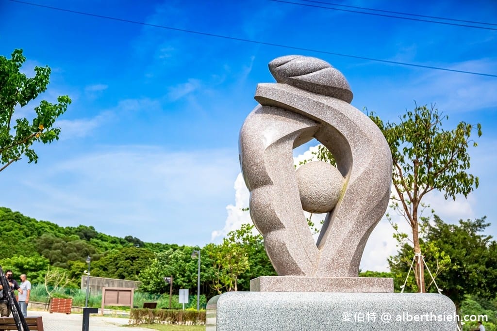 虎頭山環保公園．桃園夜景景點（俯瞰桃園市景，即時影像在家也能看，市區車程僅10分鐘）