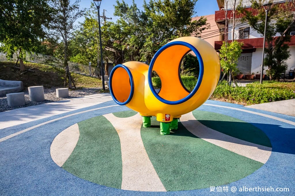 大江內定公園遊戲場．桃園中壢親子公園（太空主題共融式親子公園，溜滑梯/攀爬架/翹翹板，大江二期旁）