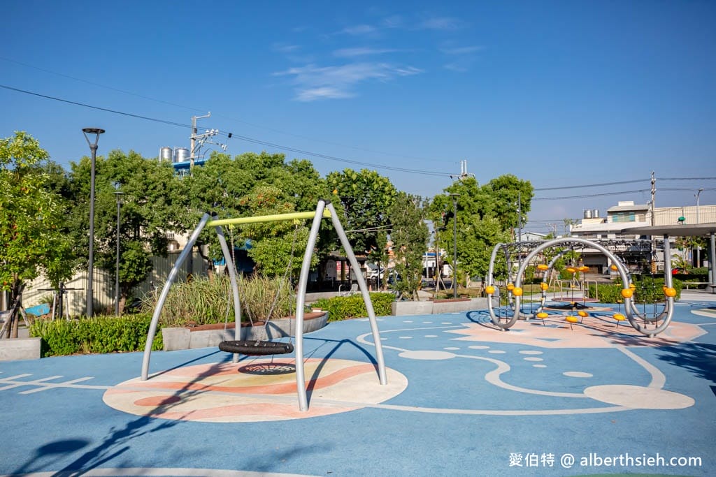大江內定公園遊戲場．桃園中壢親子公園（太空主題共融式親子公園，溜滑梯/攀爬架/翹翹板，大江二期旁）