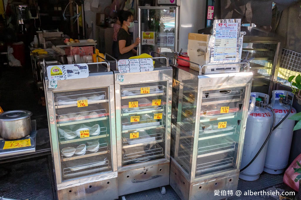 好吃包子饅頭店．桃園龍岡忠貞市場早餐推薦（老麵製作CP值高，蔥餅肉包都推） @愛伯特