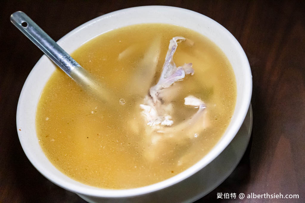 天賜佳雞甕仔雞．桃園大溪餐廳推薦（麥茶，炸地瓜，雞油脆筍湯免費吃） @愛伯特