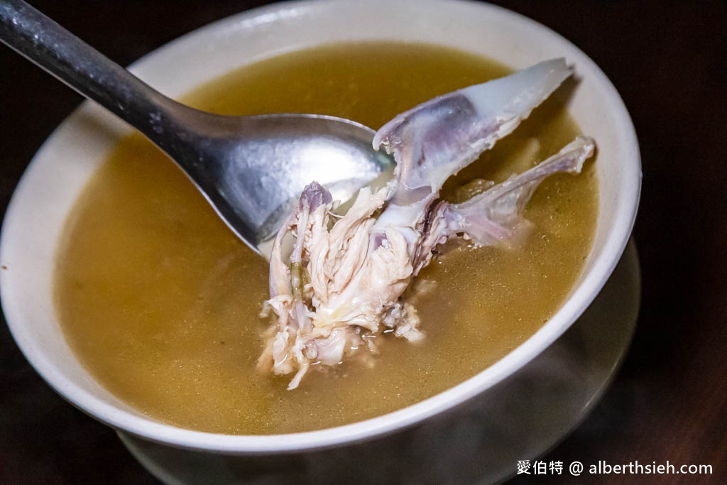 天賜佳雞甕仔雞．桃園大溪餐廳推薦（麥茶，炸地瓜，雞油脆筍湯免費吃） @愛伯特