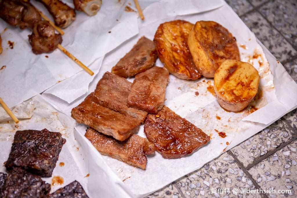 南崁曾記烤肉．桃園蘆竹仁愛黃昏市場美食（獨家中藥醬料秘製香氣濃郁味道超讚！） @愛伯特