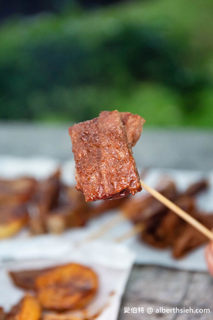 南崁曾記烤肉．桃園蘆竹仁愛黃昏市場美食（獨家中藥醬料秘製香氣濃郁味道超讚！） @愛伯特