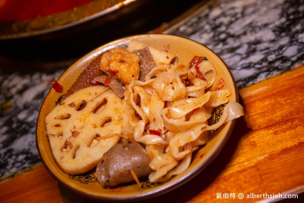 好想你重慶蓋碗⽕鍋．桃園中壢麻辣鍋推薦（餐點菜單價格，全台第一家）