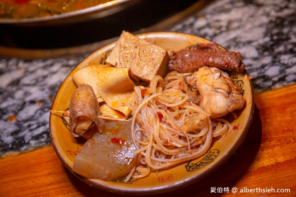 好想你重慶蓋碗⽕鍋．桃園中壢麻辣鍋推薦（餐點菜單價格，全台第一家）