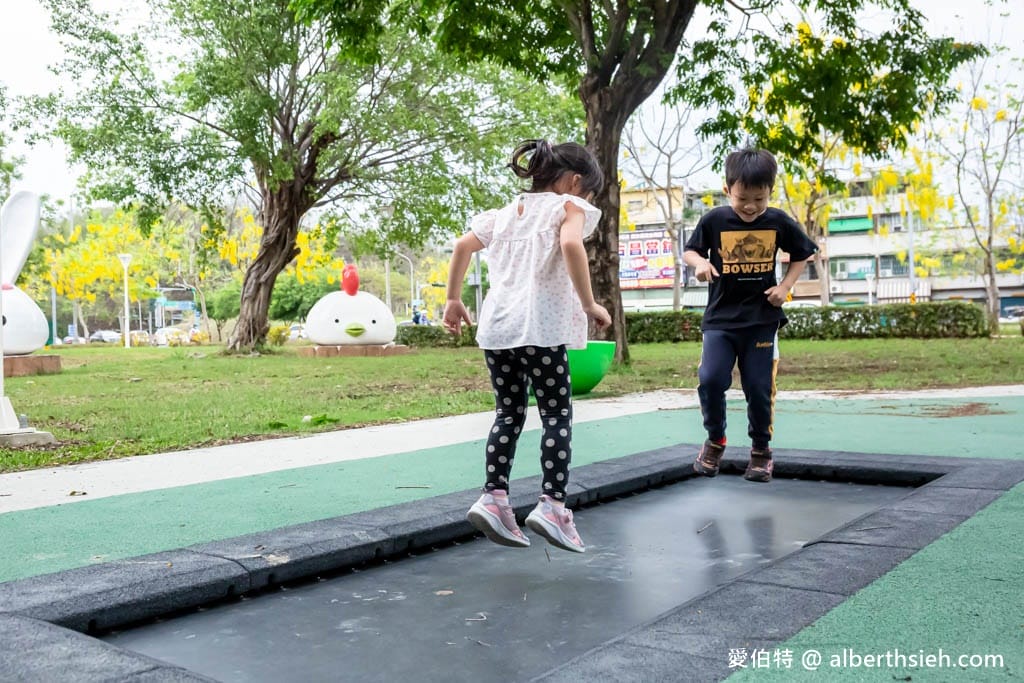 高鐵假期划算嗎?高雄三天兩夜之旅,親子旅遊返鄉新選擇 - 第12張圖 高鐵假期划算嗎?高雄三天兩夜之旅,親子旅遊返鄉新選擇