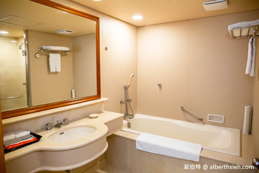 高雄寒軒國際大飯店｜在地老字號擁有高樓層的三面環景房