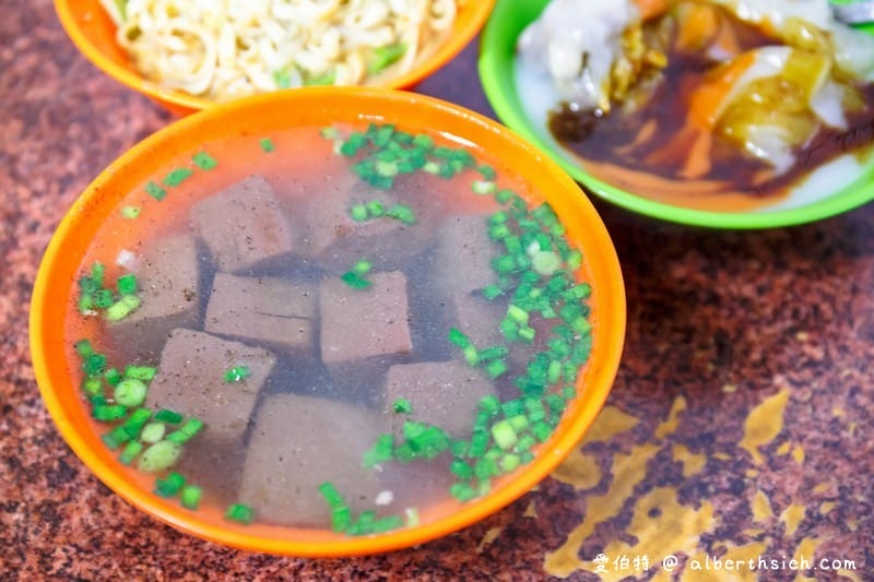長林肉圓．台中后里美食（臭豆腐外脆內嫩，肉圓甜米漿味道讚）