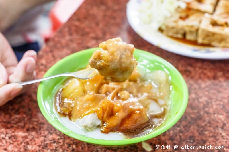 長林肉圓．台中后里美食（臭豆腐外脆內嫩，肉圓甜米漿味道讚）
