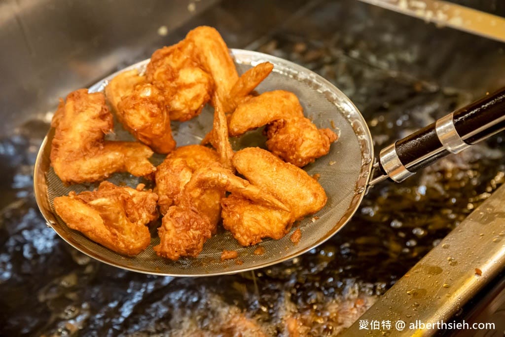 巷口湯翅．桃園楊梅美食（雞翅5隻100，皮薄內嫩又多汁超好啃）