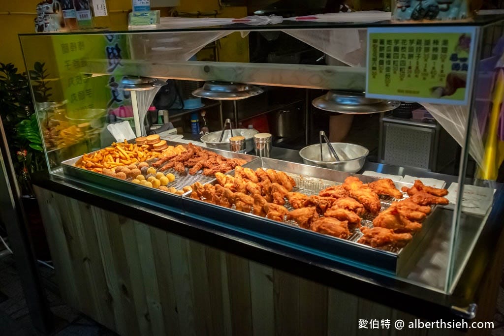 巷口湯翅．桃園楊梅美食（雞翅5隻100，皮薄內嫩又多汁超好啃）