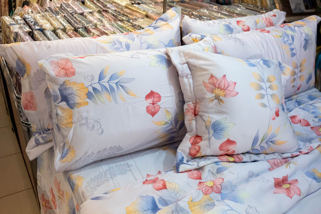 桃園寢具特賣會．多利寶寢具特賣（枕頭涼被買一送一，床包組799起，全部下殺2折起） @愛伯特