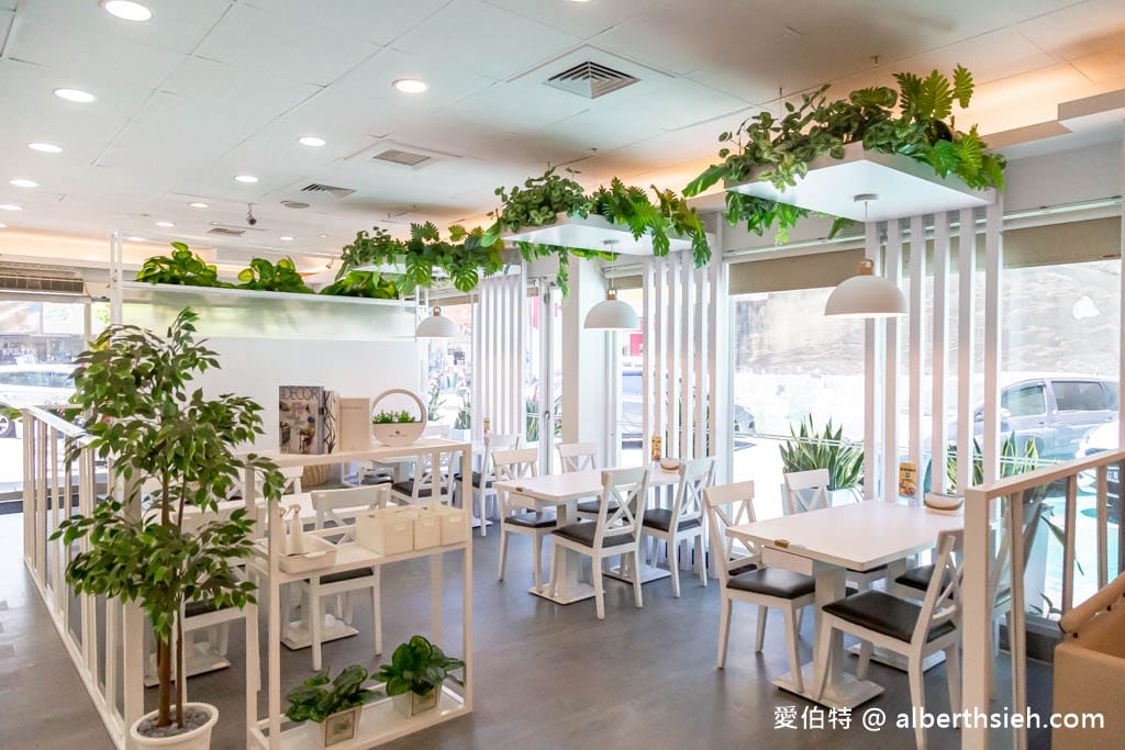 nu LIFE．苗栗竹南美食（餐點菜單，平價套餐CP值高，超療癒貓咪機器人送餐，自助飲品喝到飽）