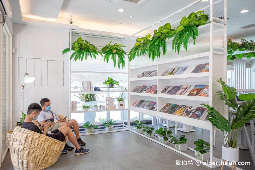 nu LIFE．苗栗竹南美食（餐點菜單，平價套餐CP值高，超療癒貓咪機器人送餐，自助飲品喝到飽）