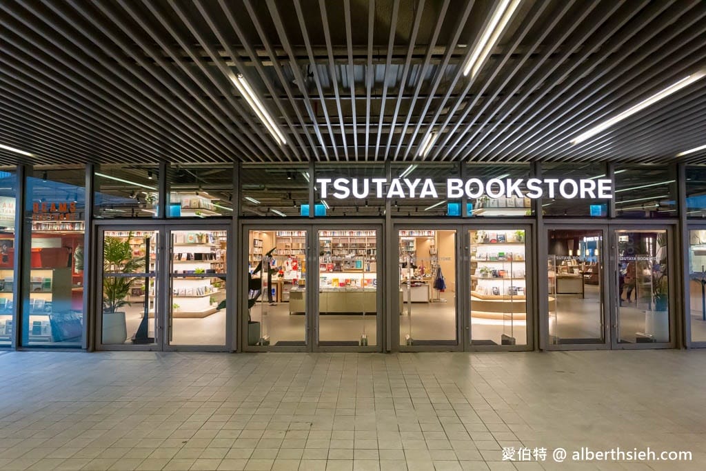 桃園市立圖書館總館｜全台最美綠建築圖書館，漫畫看到飽