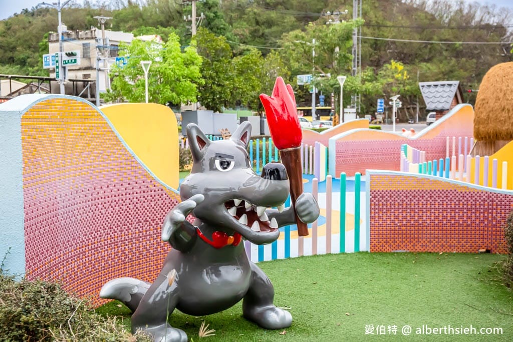 高雄蓮池潭兒童公園（溜索沙坑攀爬網三隻小豬）
