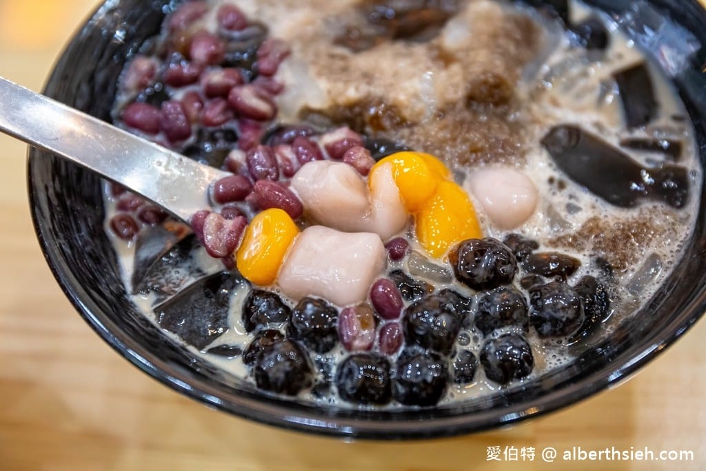 龍潭冰品推薦｜許無敵仙草冰，滑嫩回甘在地激推的滑嫩古早味