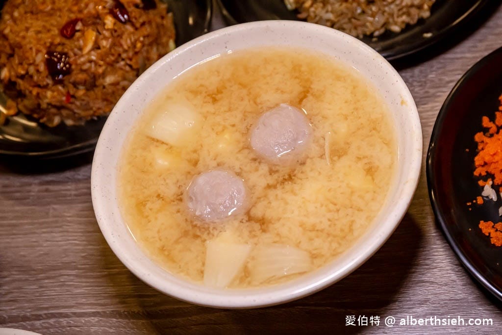 桃園炒味亭炒飯專賣店-武陵店（台灣炒飯王，炒飯免費加大）