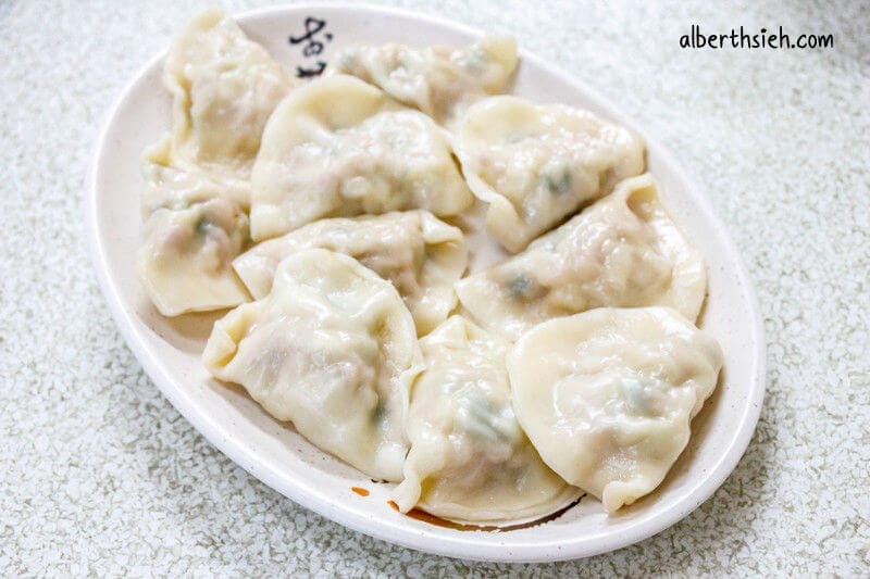 桃園明山牛肉麵｜在地30年的老店湯頭濃郁不死鹹