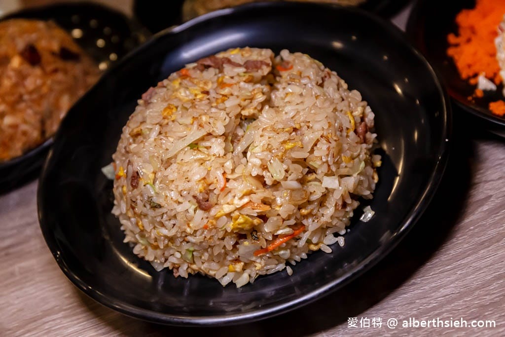 桃園炒味亭炒飯專賣店-武陵店（台灣炒飯王，炒飯免費加大）