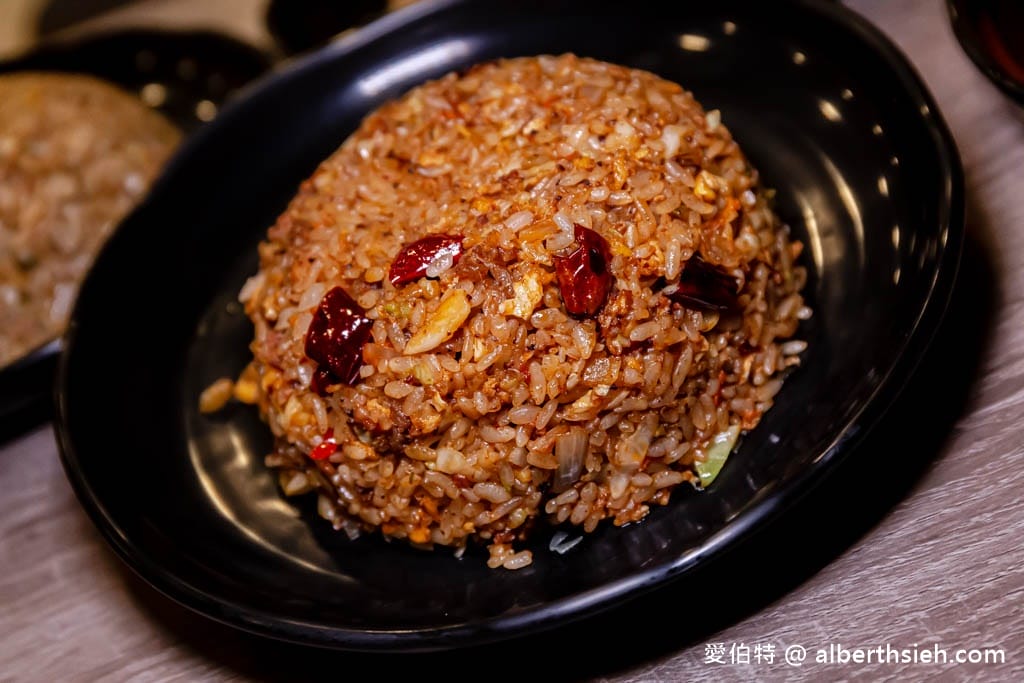 桃園炒味亭炒飯專賣店-武陵店（台灣炒飯王，炒飯免費加大）