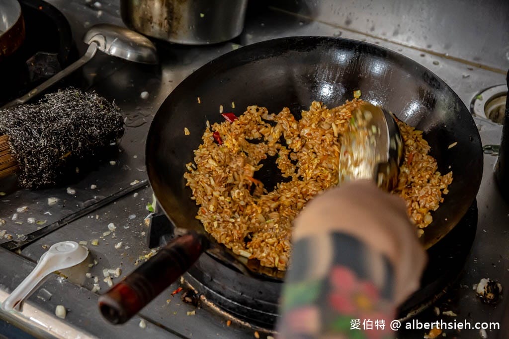 桃園炒味亭炒飯專賣店-武陵店（台灣炒飯王，炒飯免費加大）