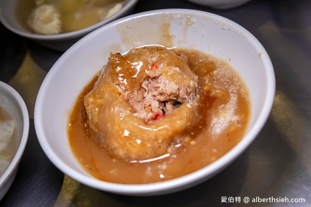 彰化阿三肉圓｜包著北海道干貝的外皮酥脆肉圓，肉圓節雙料冠軍