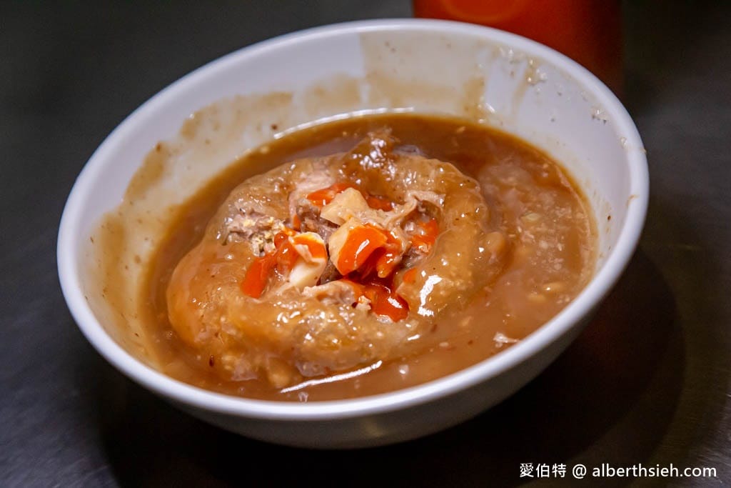 彰化阿三肉圓｜包著北海道干貝的外皮酥脆肉圓，肉圓節雙料冠軍
