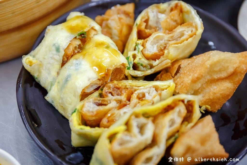 中壢早餐六一一豆漿店｜平民版鼎泰豐小籠包的封號，韭菜餅也推