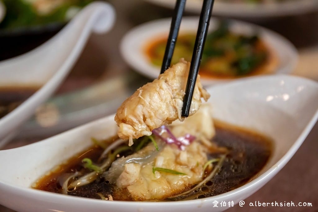 嘉義民雄合菜餐廳．嘉鄉羊鵝肉（炸中卷酥脆，鵝肉軟嫩好吃）
