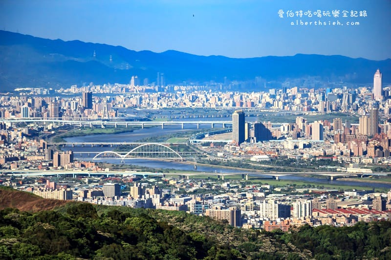 大棟山405三角點｜桃園龜山夜景推薦，視野遼闊遠眺台北盆地