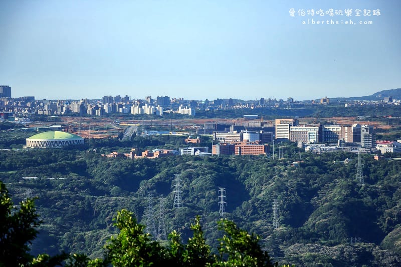 大棟山405三角點｜桃園龜山夜景推薦，視野遼闊遠眺台北盆地
