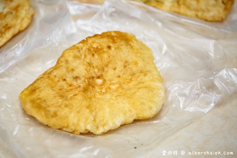 后里山東蔥油餅（韭菜盒，在地人狂推的懷舊銅板小美食）