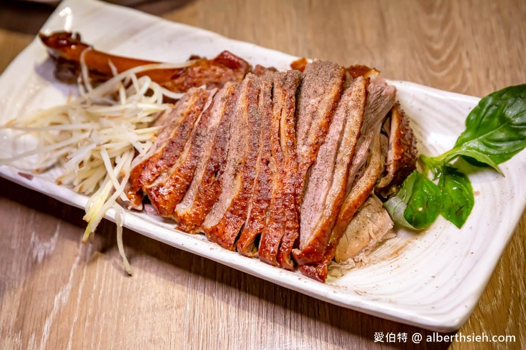 偶鵝嚐嚐鵝肉專賣店-中壢店（健行科大旁，鵝肉超嫩超鮮甜）