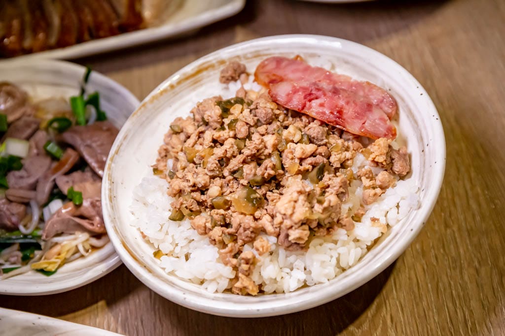 偶鵝嚐嚐鵝肉專賣店-中壢店（健行科大旁，鵝肉超嫩超鮮甜）