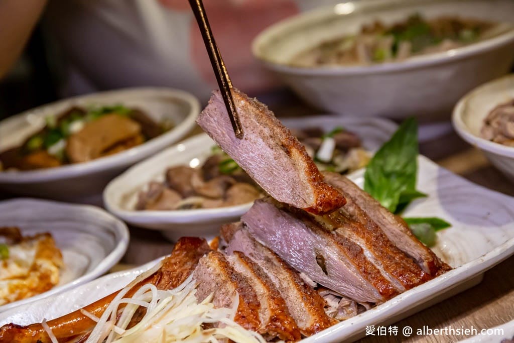 偶鵝嚐嚐鵝肉專賣店-中壢店（健行科大旁，鵝肉超嫩超鮮甜）