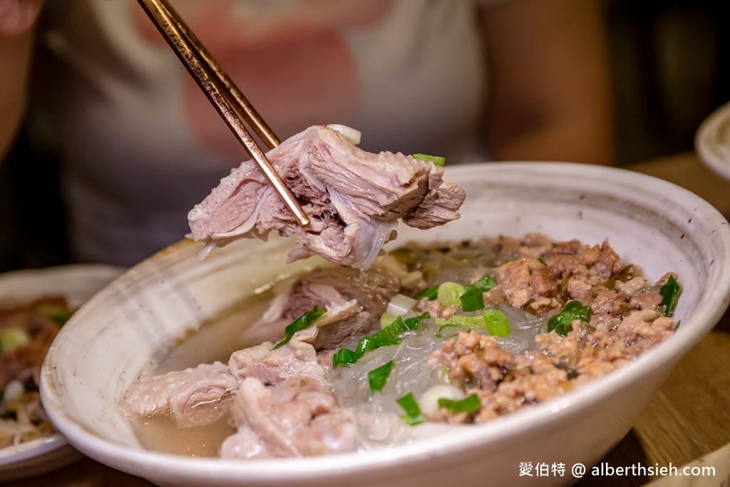 偶鵝嚐嚐鵝肉專賣店-中壢店（健行科大旁，鵝肉超嫩超鮮甜）