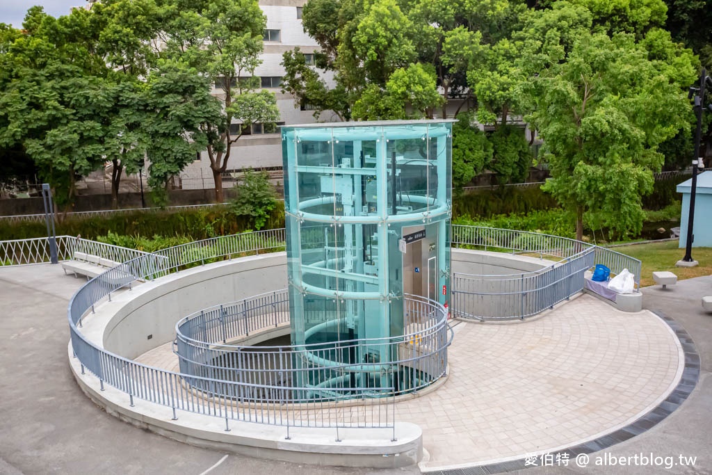 桃園平鎮1895乙未保台紀念公園（乙未之環、希望之泉、沙池、攀岩滑石子溜滑梯） @愛伯特