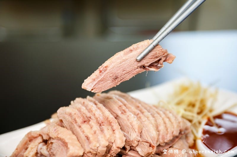 三元鵝肉小吃｜桃園永安路美食推薦，鵝肉/臭豆腐/肉捲都好吃